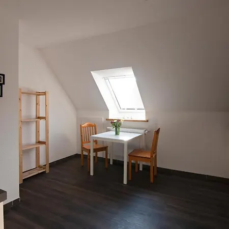 Schoene In Apartament